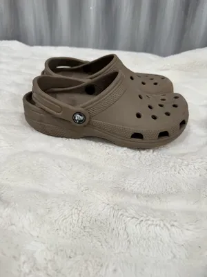 Crocs Classic Clog in Brown thumbnail 4