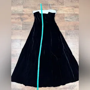 Y2K Night Way Collections Vintage White and Black Velvet Dress w/Tulle 90s 2000s thumbnail 12