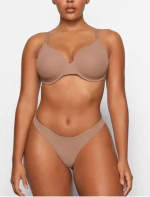 SKIMS Fits Everybody Push-Up Bra 36A NWT thumbnail 1