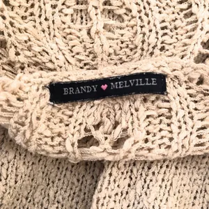 Brandy Melville High Low‎ Sweater thumbnail 7