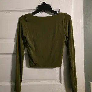 Wilfred Olive Green Ruched Square-Neck Crop Top thumbnail 3