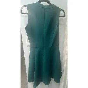 Madewell Fit & Flare Anywhere Dress Women's Sz 2 Forest Green Classic Sleeveless thumbnail 2