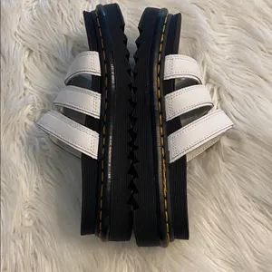 Dr. Martens Black and White Sandals size 7 BNWOT see all photos thumbnail 5