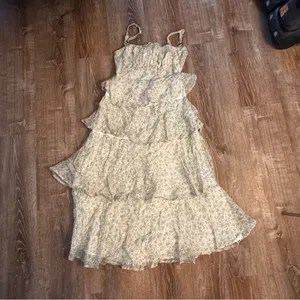 BILLY J Floral Tiered Ruffle‎ Maxi Dress thumbnail 2