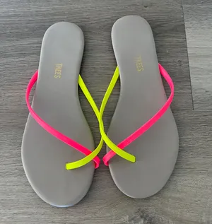 Sandal thumbnail 1
