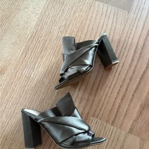 Gianni bini heels thumbnail 2