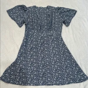 She + Sky Blue and White Boho Preppy V-Neck Flutter Sleeve Sundress Size Medium thumbnail 10