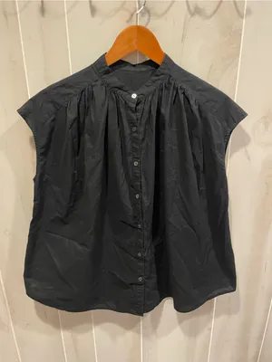 Simply Southern Cute black breezy boxy button front sleeveless peasant top pleated thumbnail 4