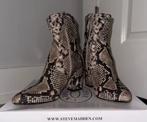 Steve Madden Boots thumbnail 1