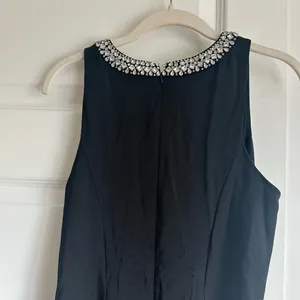 Mac Duggal‎ NWT Stunning Embellish Neck Sweep Train Trumpet Gown Size 4 Black thumbnail 7