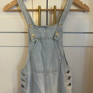 asos Stradivarius cropped wide leg denim dungarees light Blue Denim Overalls thumbnail 13