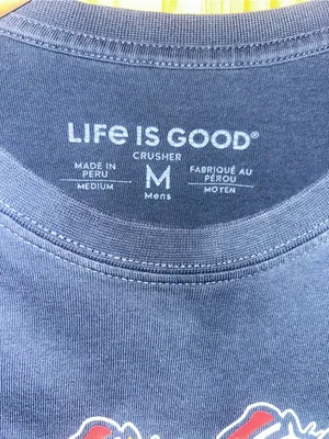 Life Is Good Crusher shirt with Santa cats thumbnail 4