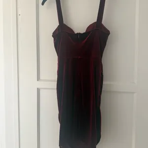 Valentine Cider Deep Red Velvet Woman’s Dress thumbnail 8