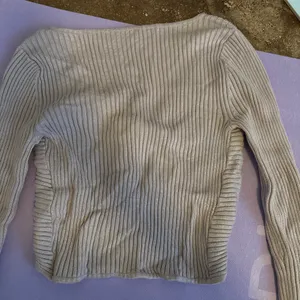 Abercrombie and Fitch Twist Front Sweater thumbnail 2