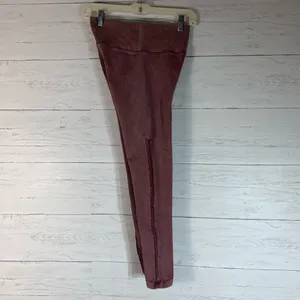 Offline By Aerie Size Medium Real Me Hi Rise 7/8 Leggings burgundy thumbnail 7