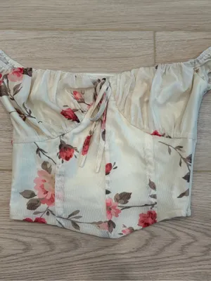 Tiger Mist FEYRA Floral Crop Top thumbnail 3