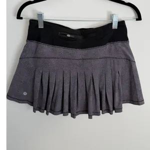 Lululemon Circuit Breaker Skirt II (Regular) (13") size 4 thumbnail 4