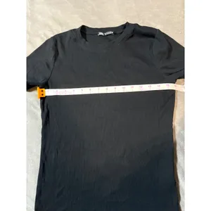 Zara Women Black Short Sleeve Ribbed‎ Shirt Size Medium Basics Crew Neck thumbnail 3