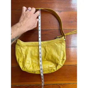 HOBO The Original Mustard Yellow Genuine Leather Slouchy Shoulder Bag thumbnail 9