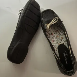 Brown Leather Madeline Stuart flats. Brand new. Sz 7. Perfect condition! thumbnail 1