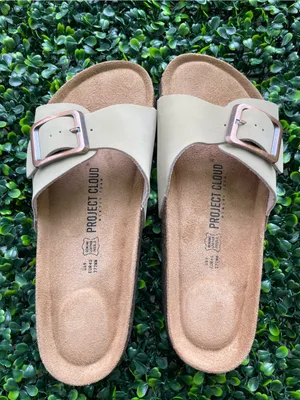 Project cloud Beige women’s Slide Sandals with Buckle - size 9 leather thumbnail 4