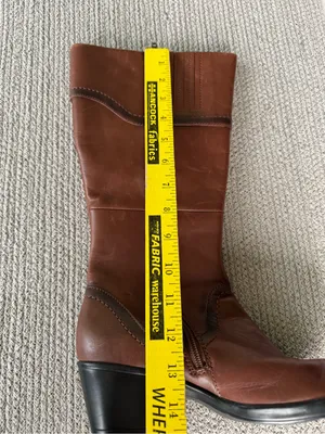 Clark’s Cognac Brown Leather Gold Buckle Tall Riding Boots Size 8 thumbnail 12