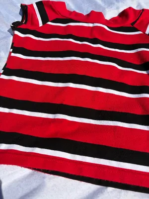 Y2K Zoey Beth red and black shirt Size M thumbnail 4