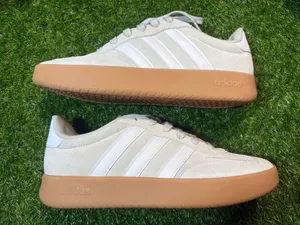 Adidas Barreda cream and white. Men’s 9, women’s 10 thumbnail 2