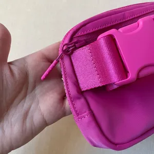 Lululemon everywhere belt bag 1L sonic pink thumbnail 6