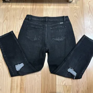 KanCan USA Milana Highrise mom jeans size 11/29. NWOT thumbnail 2