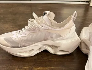Nike  thumbnail 3