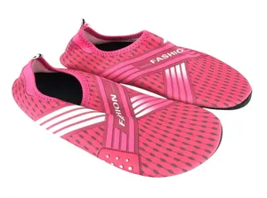 Fashion Functional Shoe Womens Water Shoes Fabric Slip On Pink Size 9 thumbnail 1