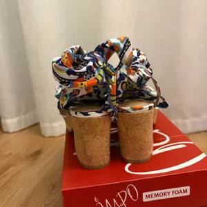 New in Box Ribbon Tie Sandal Heels thumbnail 4