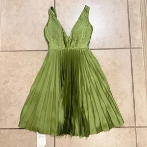 Abercrombie & Fitch Giselle Pleated Mini Dress Size XXS Tall Green thumbnail 3