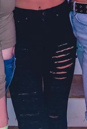 Lulus Black ripped skinny jeans thumbnail 1