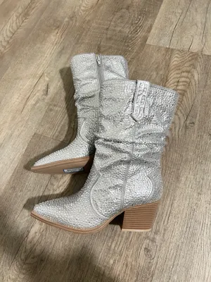 NEW Crown Vintage rhinestone boots size 6.5 thumbnail 5