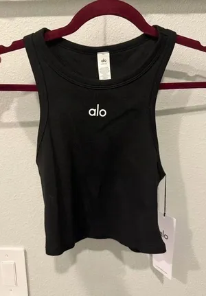 Alo Yoga Ribbed Crop Tank Top (Black) thumbnail 1