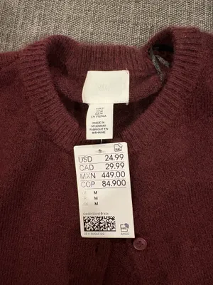H&M Sweater thumbnail 2
