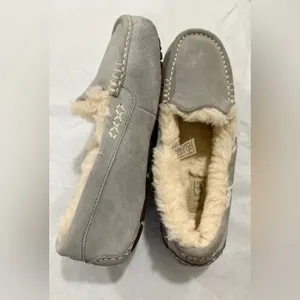 UGG Ansley Grey Suede Shearling Slippers Women’s Size 6 Genuine Sheepskin Lined thumbnail 5