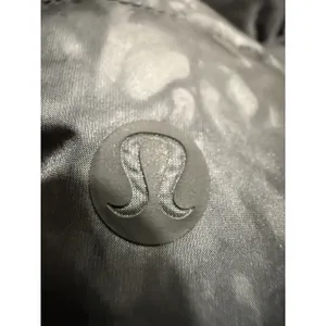 Lululemon Womens Pack It‎ Down Puffer Jacket Size 6 Diamond Dye Melanite Black thumbnail 6