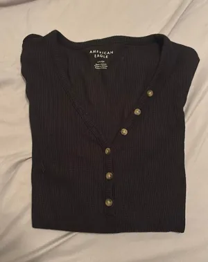 American Eagle Black Long Sleeve thumbnail 1