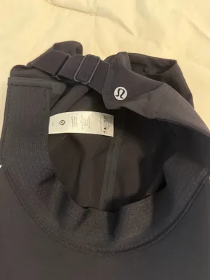 Lululemon Hat thumbnail 3