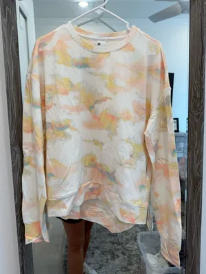 All in Motion Sweatshirt Tie-Dye thumbnail 1