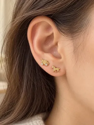 Coach Horse & Carriage Crystal Stud Earrings 14K Gold-Plated Brass NWT thumbnail 2