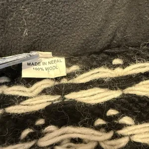 VTG 100% Wool Sweater XS Nepal 1/4 Zip Snowflakes Thick Fisherman Cozycore Cabin thumbnail 8