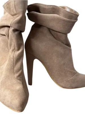 So Me Blush Suede Slouch Heeled Ankle Boot Size 7.5 Worn ONCE thumbnail 3