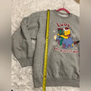 Disney Vintage Winnie the Pooh crew neck sweatshirt Christmas holiday woman’s XL shirt thumbnail 5