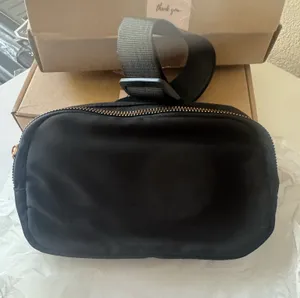shoulder bag thumbnail 1