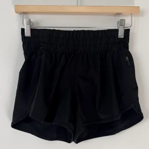 Lululemon 4 Tracker Short V *4" in Black thumbnail 4