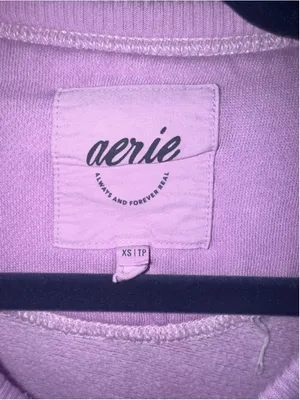 Women's Aerie Sweatshirt XS Purple Crewneck Pullover thumbnail 2